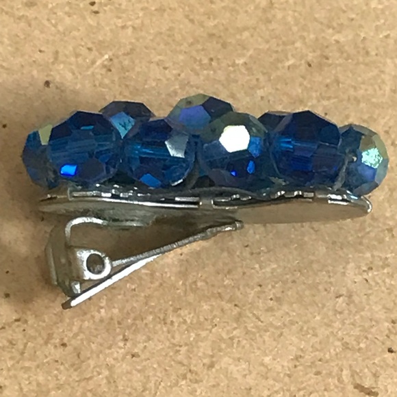 Vintage 50s 60s Blue Aurora Borealis Beaded Earrings Large Sparkly Beads Clip On - Picture 5 of 7